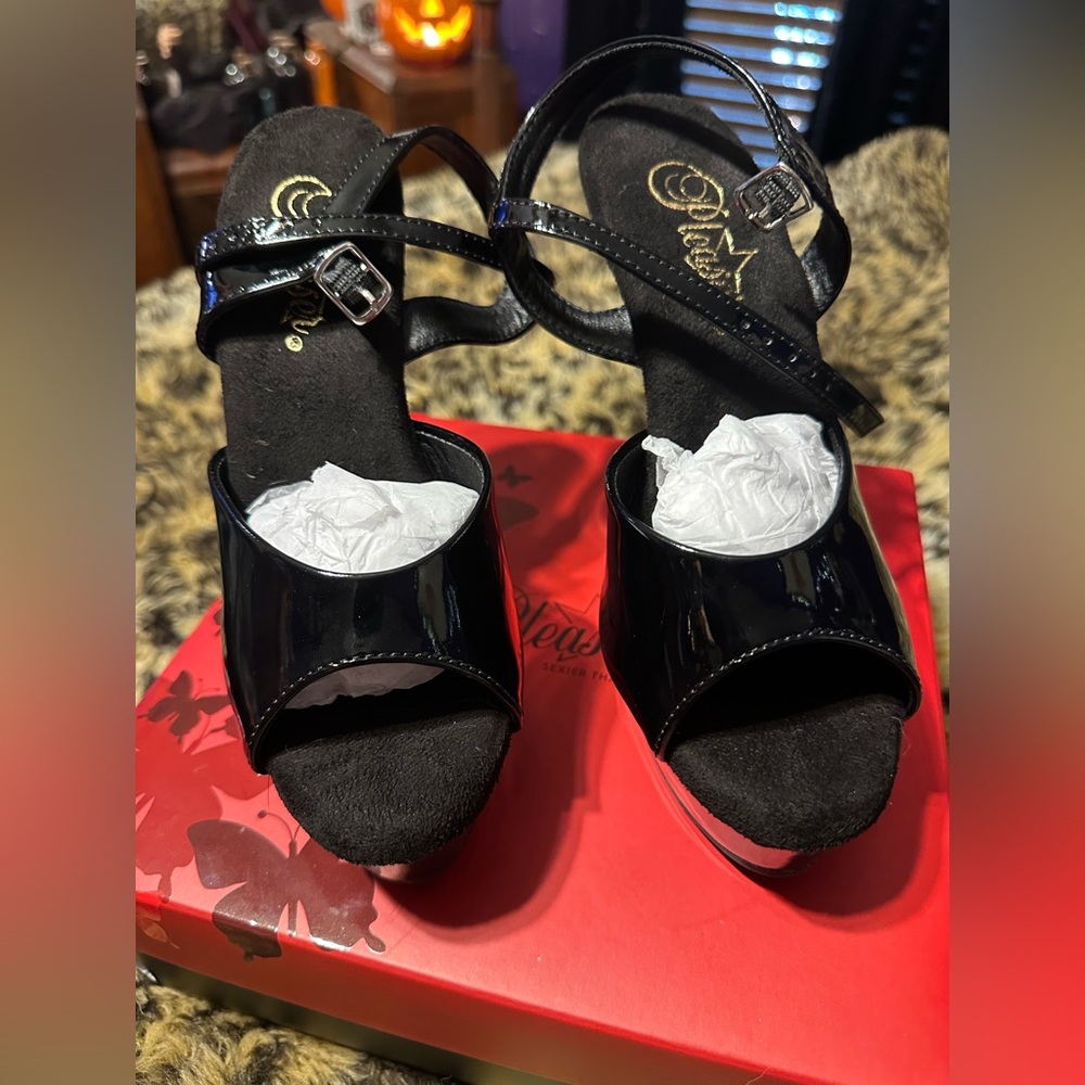 Pleaser Black Patent Leather Women's 3” heel. The heel is absolutely beautiful.
